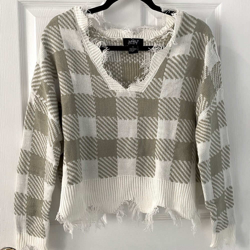 Checkered Sweater Top